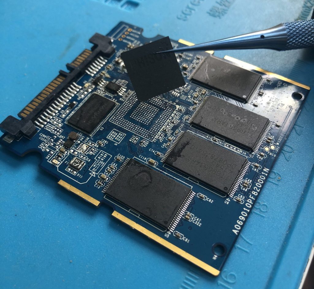 SSD veri kurtarma — NAND flash chip-off, PCB ve controller kurtarma